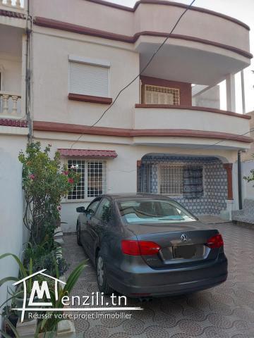 Grande maison familiale à vendre – Cité Essalama – El Hrairia (Tunis)