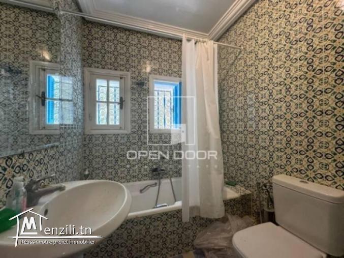 À louer  Spacieuse villa S6 avec garage au cœur de La Marsa