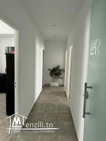 coquette villa bureautique de bon standing à Menzah 6