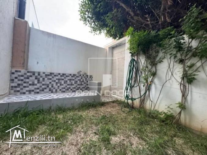 Charmant rez-de-chaussée s2 meublé dans résidence sécurisée