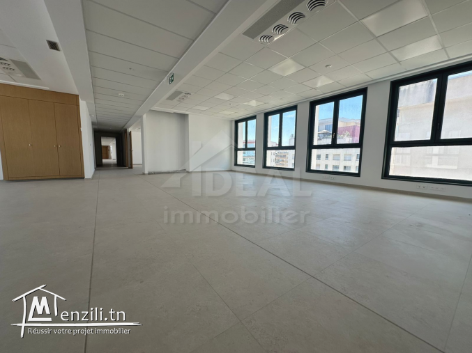 AL Bureau 437 m² – Berges du Lac 2