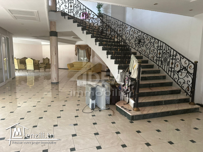 À LOUER | Villa spacieuse – Lac 1