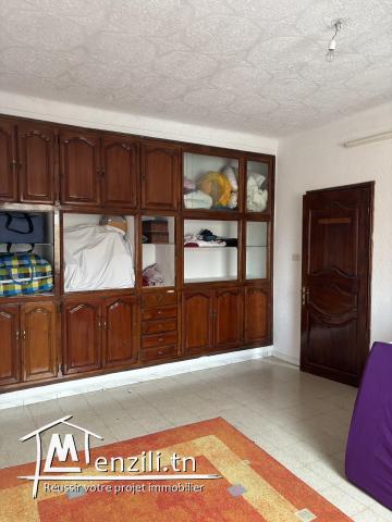 Grand appartement + 2 garages