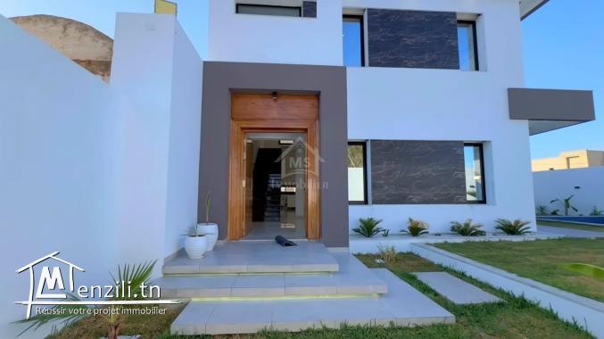 Belle villa toute neuve 2S+4 avec piscine à vendre 51355351