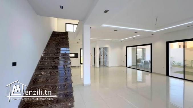 Belle villa toute neuve 2S+4 avec piscine à vendre 51355351