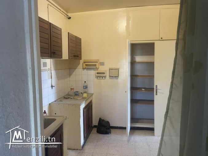 A vendre un appartement à cité El Hadika TUNIS