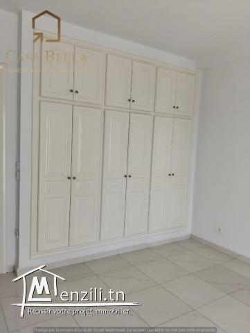 Appartement de 100 m2 à louer à chott mariem