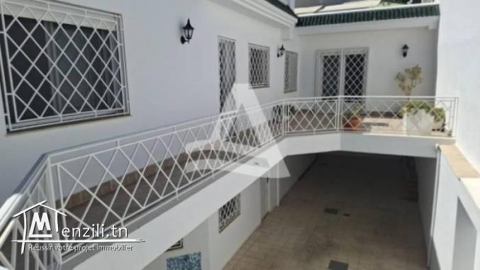 Location villa avec piscine vue mer a gammarth