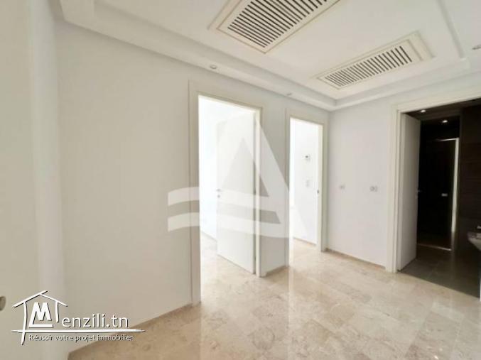 Location s2 avec piscine et jardin  à gammarth