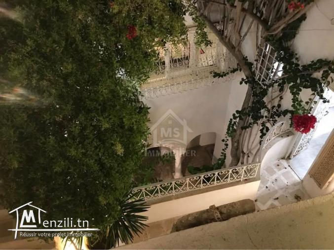Maison arabe S+2 meublée à vendre à Hammamet centre ville 51355351
