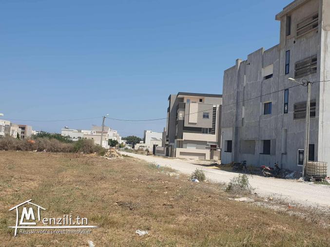 Terrain à Hamem leghzez sur la route de la plage