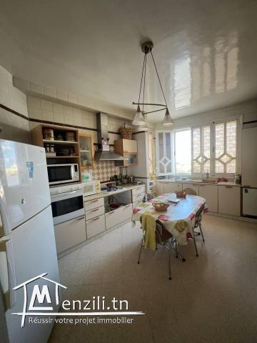 villa de 1490 m² a vendre a la soukra