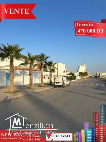 Terrain Fait l'angle à Bouhsina, Prés de l'école Française