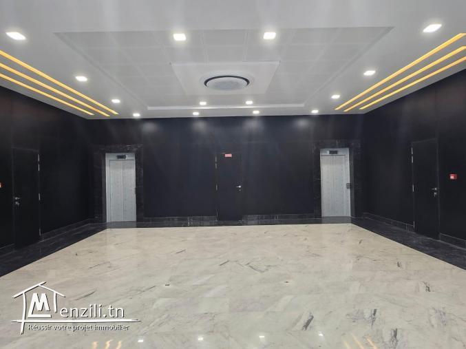 open space 1220 m² ths au pole la gazelle