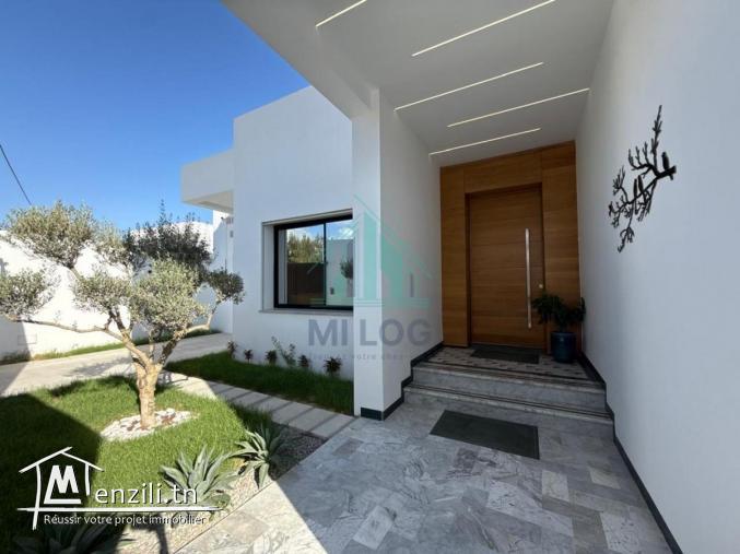 Villa 349 m² de haut standing avec piscine à Hammamet Mrezga
