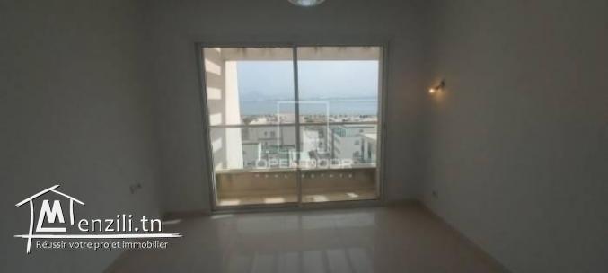 À louer  Magnifique Penthouse S3 avec piscine au Lac 2