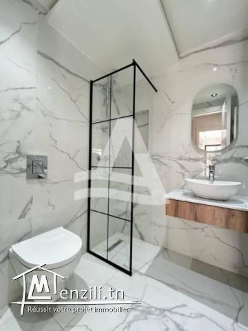 Location  villa avec piscine à la soukra