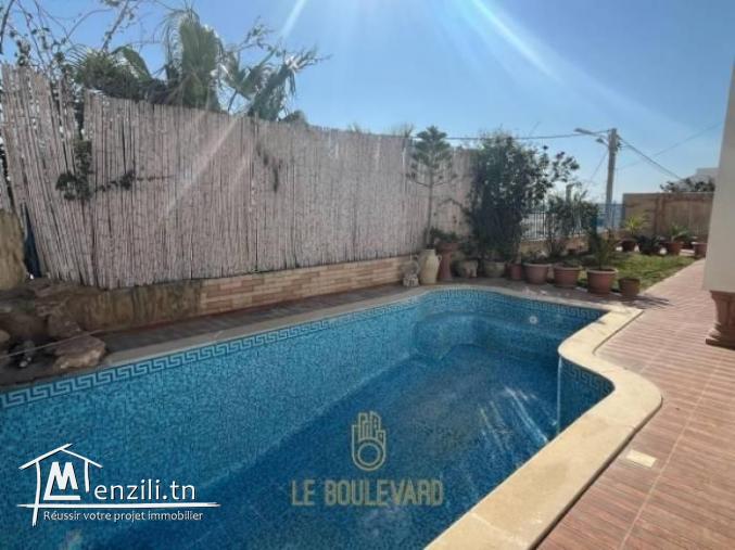 A vendre Villa S4 avec piscine vue sur mer à Hammamet