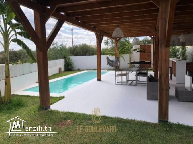 A vendre Maison en bois S4 avec piscine à Hammamet
