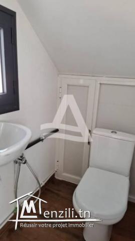 Locatio s2 avec un roof top a gammarth