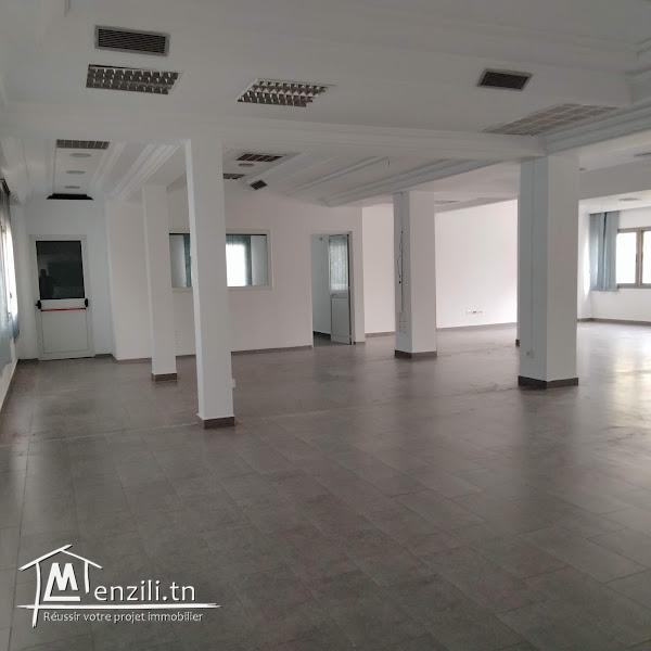 Super bureau 760 m² à Alain savary