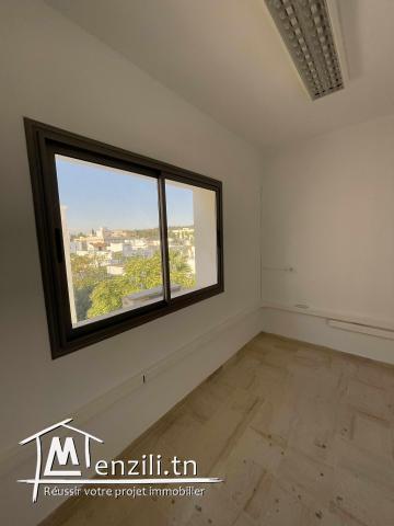 3 Etages bureautique a louer à Alain Savary