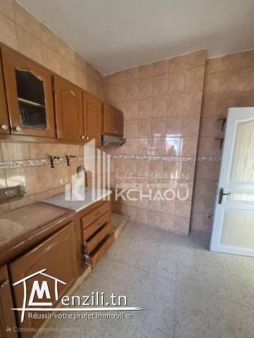 a louer étage de villa  s3 a riadh el andalous pres hôpital matri