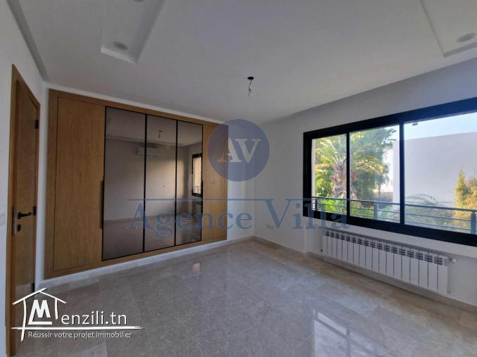 une villa s4 neuve à gammarth