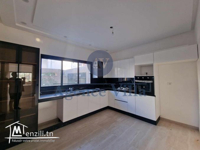une villa s4 neuve à gammarth