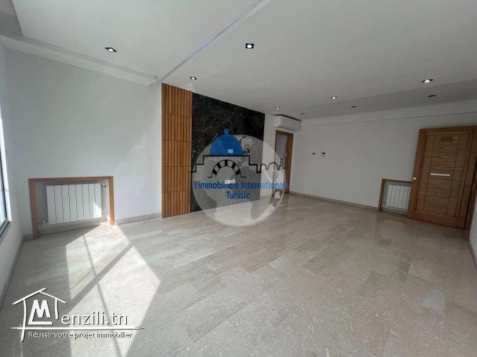 à louer un  appartement en S+2 dans un immeuble de luxe avec ascenseur à Souse