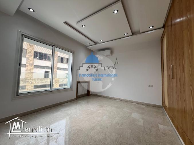 à louer un  appartement en S+2 dans un immeuble de luxe avec ascenseur à Souse