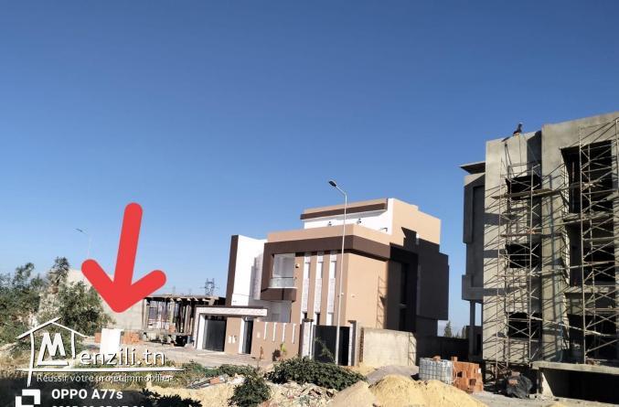 Terrain à bâtir de 317 m² à El Mourouj 6