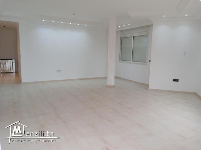 À louer – Étage villa S+3 à Riadh EL Andalous (Ariana)