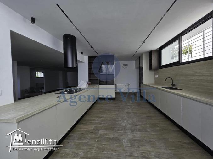 une villa s4 à la marsa avec piscine et jardin