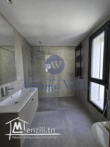 une villa s4 à la marsa avec piscine et jardin