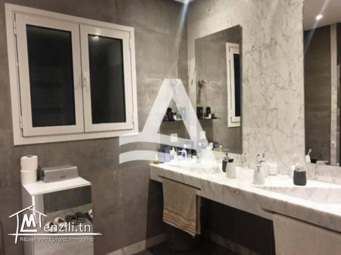 villa  avec piscine à vendre à gammarth