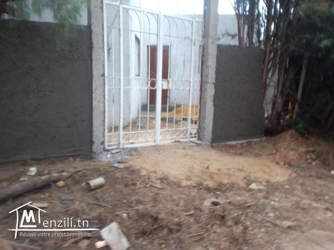 terrain 308 m 2 + maison 60 m2