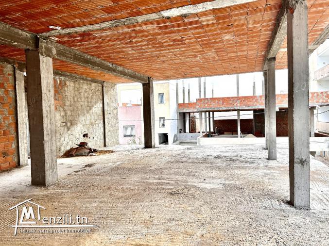 Maison inachevée projet immeuble