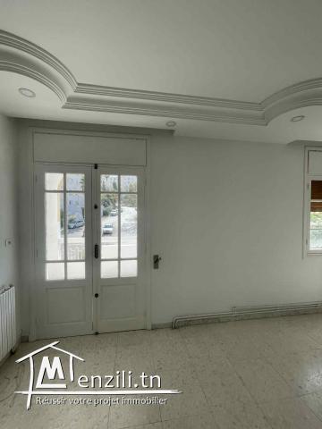 Appartement S+3 à louer à Ennaser