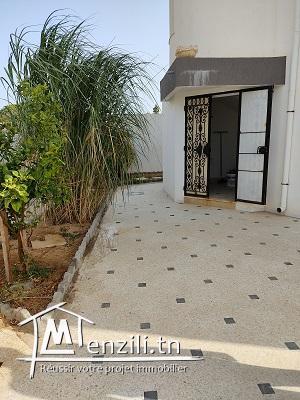 Immeuble R+2 à 400 m plage baghdadi zone touristique MAHDIA