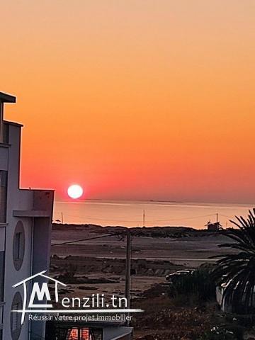 Immeuble R+2 à 400 m plage baghdadi zone touristique MAHDIA