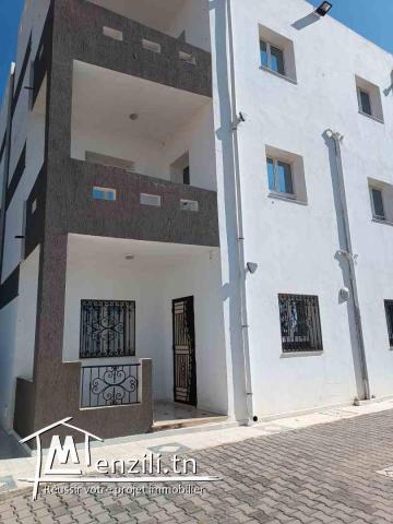 Immeuble R+2 à 400 m plage baghdadi zone touristique MAHDIA