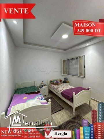 Maison à Hergla, Proche de toutes Commodités