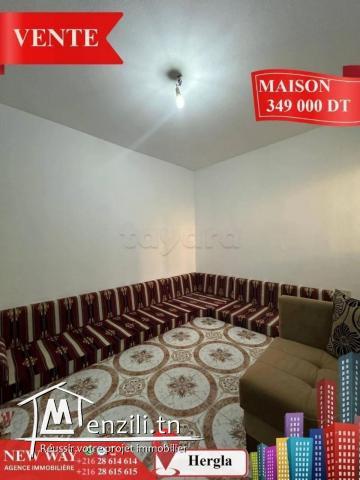 Maison à Hergla, Proche de toutes Commodités