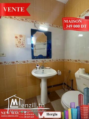 Maison à Hergla, Proche de toutes Commodités