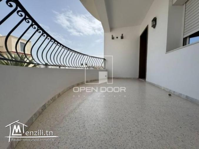 Etage de villa s3 à Carthage Byrsa