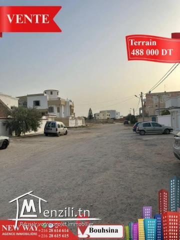 Terrain Fait l'angle à Bouhsina, dans un Quartier Résidentiel