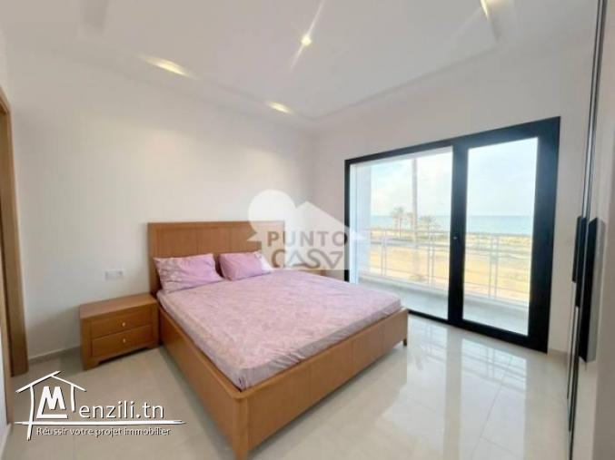 À Vendre  Appartement S2 en première position face à la mer – Corniche Mahdia