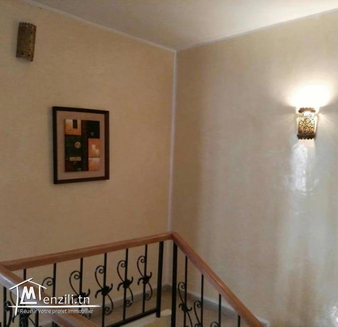 A VENDRE, MAISON TRADITIONNELLE RÉNOVÉE