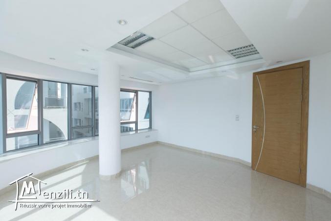 Bureau A+2 à Khézama Touristique